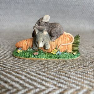 Silvestri Charming‎ Tails After Lunch Snooze Bunny Mouse Carrot Figurine